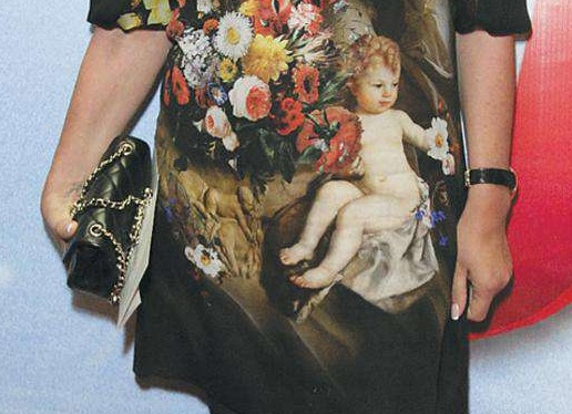 Юлия Началова — девушка в самом странном платье