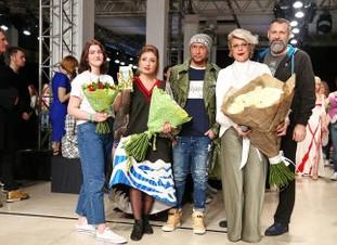 Российские звезды вышли на подиум в грузинских одеждах