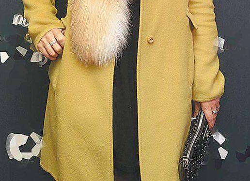 Елена Захарова зря надела убитого зверя