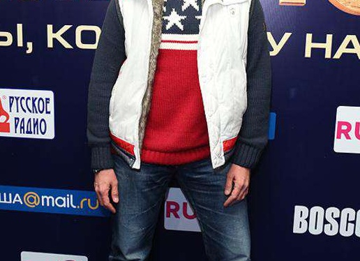 Михаил Владимиров: дачник на прогулке